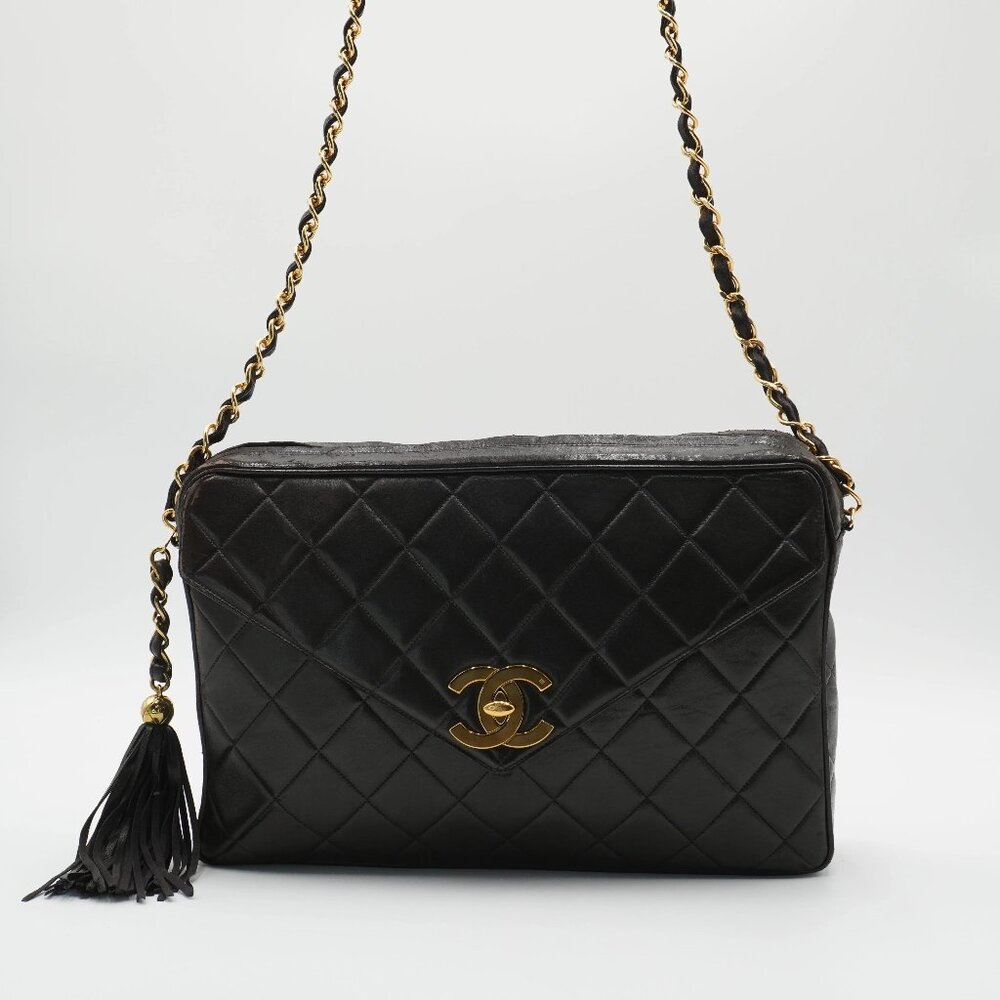 Pre-owned CHANEL Large Vintage Quilted Leather Shoulder Bag